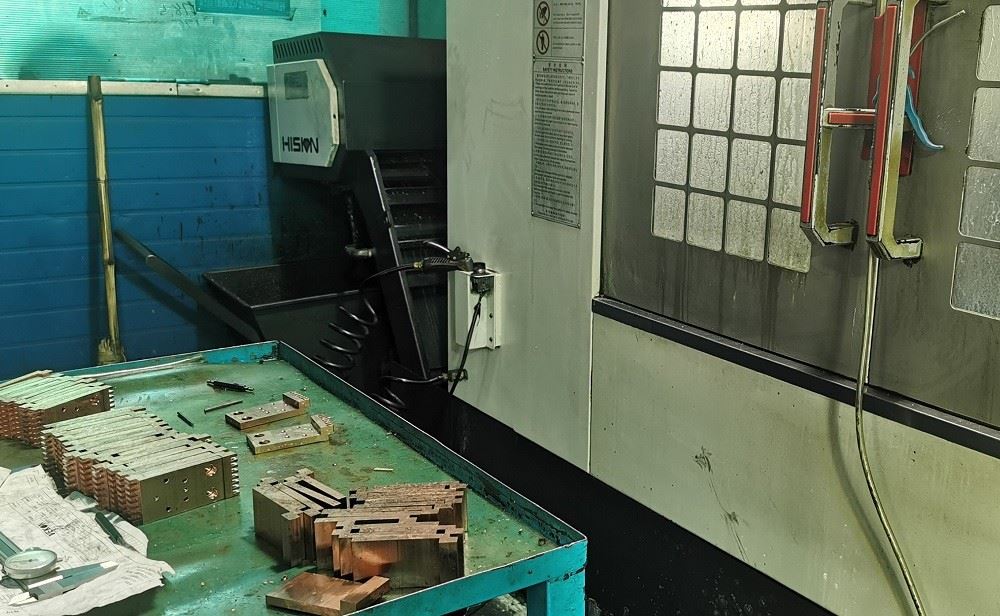 8. CNC Fabrication.jpg 8. CNC Fabrication.jpg